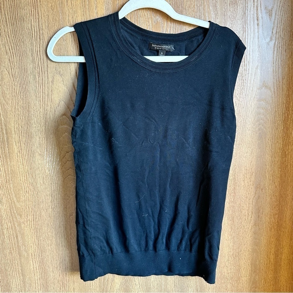 ❤️Banana Republic black tank blouse size small